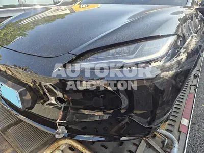 2025, Tesla / Model 3, electric