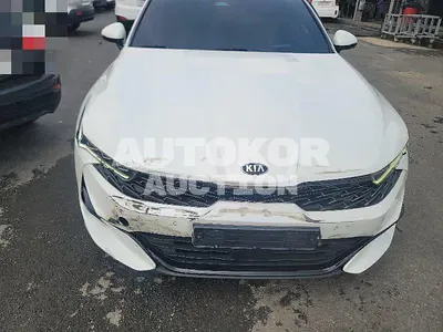 2020, BMW / B5, 101777 км., gas, 2000 куб.см.