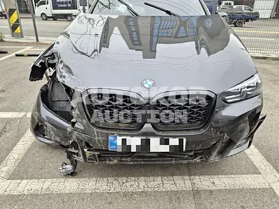 2025, BMW / X4, 12498 км., gas