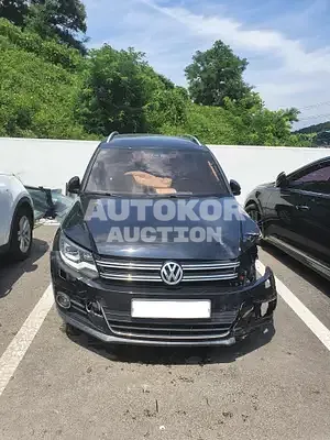 2015, Volkswagen / Tiguan, VIN: WVGZZZ5NZFW561533, diesel