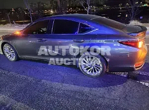 2021, Lexus / ES 300, 16900 км., hybrid