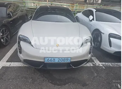 2021, Porsche / Taycan, 61567 км., electric