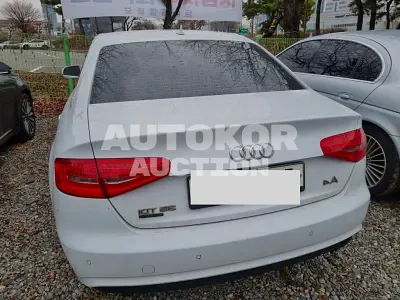 2015, Audi / A4, VIN: WAUZZZ8K2FA071207, 209731 км., diesel