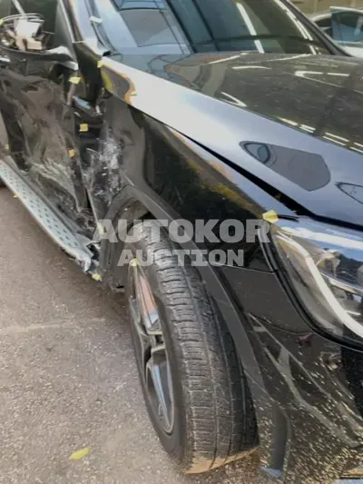 2020, Mercedes-Benz / GLC 300, VIN: W1N0J5DB0LF850761, 71722 км., hybrid