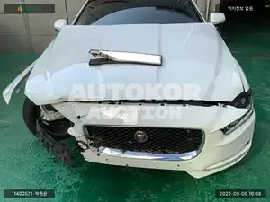 2016, Jaguar / XE, VIN: SAJAB4BG9GA938343, 128454 км., gas