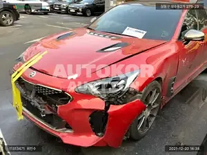 2018, Kia / Stinger, VIN: KNAE751CDKS052861, 71972 км., gas
