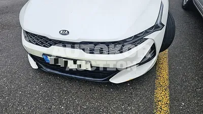 2021, BMW / B5, VIN: KNAG2412BMA148257, 79696 км., gas, 1600 куб.см.