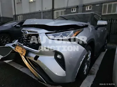 2023, Toyota / Highlander, VIN: 5TDEBRCH6PS131902, 900 км., hybrid