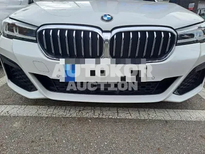 2022, BMW / 520, 64683 км., gas