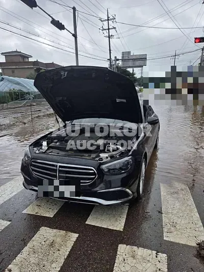 2023, Mercedes-Benz / E 250, gas