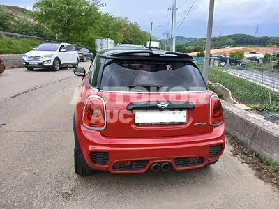 2016, MINI / John Cooper Works, VIN: WMWXM9102G2D62626, 147685 км., gas