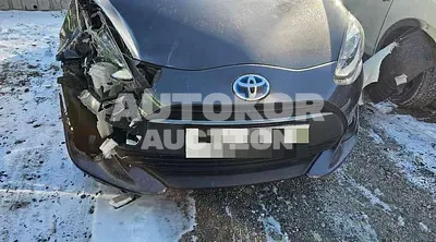 2019, Toyota / Prius C, hybrid