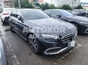 2021, Mercedes-Benz / E 300, VIN: W1KZF5EB1MA956526, 25386 км., hybrid