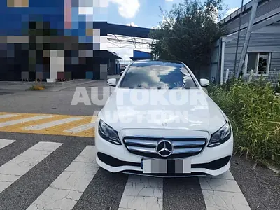 2017, Mercedes-Benz / E 300, 168379 км., gas, 1991 куб.см.
