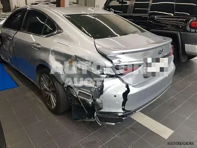 2024, Lexus / es300h, 55530 км., hybrid