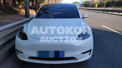 2023, Tesla / Model Y, 22932 км., electric
