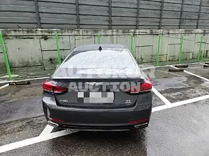 2018, Genesis / G80, 92000 км., gas, 3342 куб.см.
