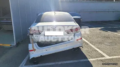 2020, Kia / K5, VIN: KNAGU411BLA345922, 24000 км., gas