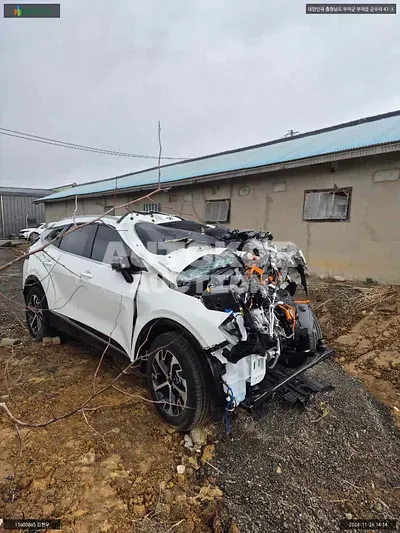 2024, Kia / Sportage, VIN: KNAPX81GBRK201538, hybrid