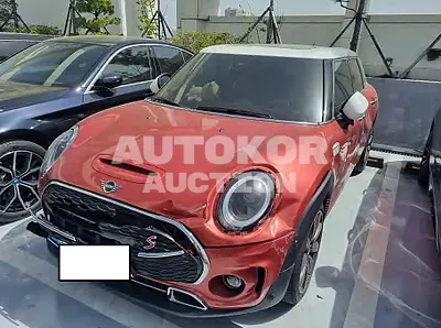 2023, MINI / Clubman, VIN: WMWXJ5107P2T52429, 926 км., gas