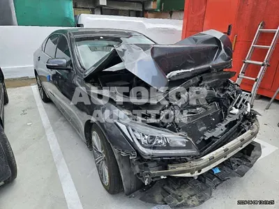 2017, Genesis / G80, 81111 км., gas, 3300 куб.см.