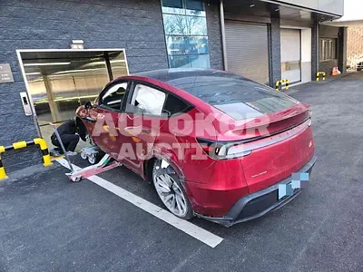 2025, Tesla / Model Y, 16343 км., electric