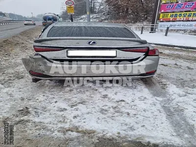 2021, Lexus / ES 300, VIN: JTHBA1C19M2002130, 26000 км., hybrid