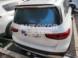 2022, BMW / B3, 2954 км., gas