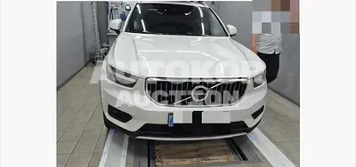 2020, Volvo / XC40, 52703 км., gas, 1969 куб.см.