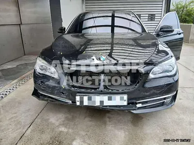 2015, BMW / 750, 311189 км., diesel