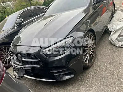 2021, Mercedes-Benz / E 350, VIN: W1KZF8GB5MA866150, 33189 км., gas