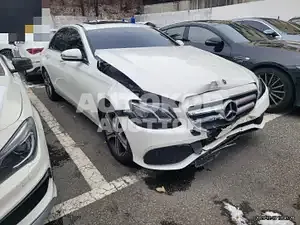 2018, Mercedes-Benz / E 300, VIN: WDDZF4JB3KA524484, 81844 км., gas
