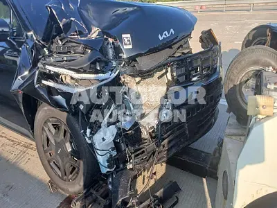 2025, Kia / Sorento, VIN: KNARH81GBSA385708, hybrid
