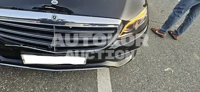 2018, Mercedes-Benz / E 300, VIN: WDDZF4KB3JA452683, 92035 км., gas