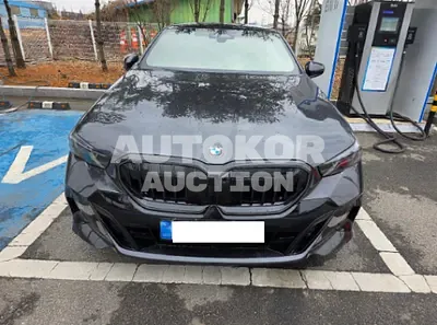 2026, BMW / 520i, 100 км., gas