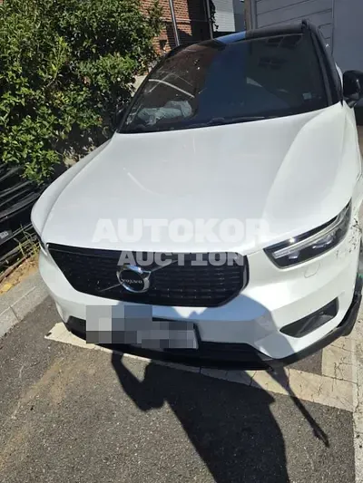 2018, Volvo / XC40, 41000 км., gas