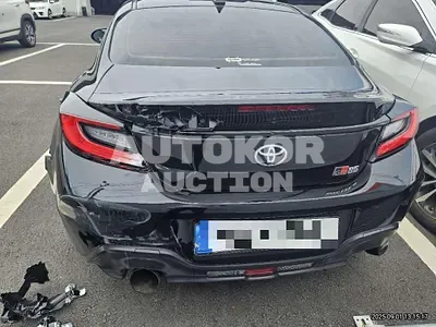 2024, Audi / R8, 22693 км., gas