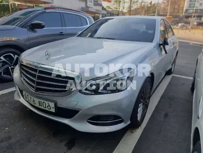 2016, Mercedes-Benz / E 300, VIN: WDDHF5FB4GB235528, 97716 км., gas