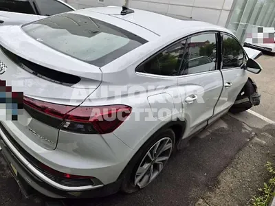 2023, Audi / q4 sportback e-tron, 46103 км., electric