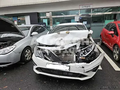 2020, Kia / K5, VIN: KNAGT411BLA354206, 101788 км., gas