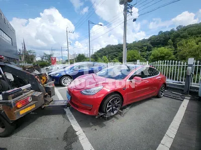 2020, Tesla / Model 3, VIN: 5YJ3E1EB2LF725426, 340000 км., electric