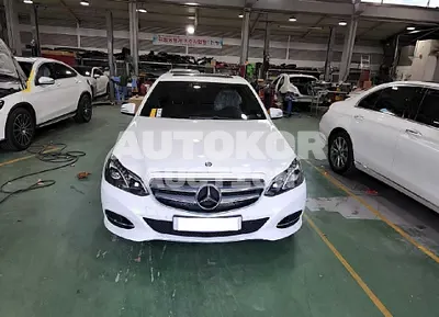 2016, Mercedes-Benz / E 200, VIN: WDDHF3EB7GB275608, 70341 км., gas