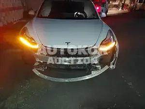 2020, Tesla / Model 3, VIN: 5YJ3E1EB8LF809685, electric