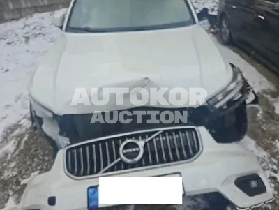 2022, Volvo / XC40, gas