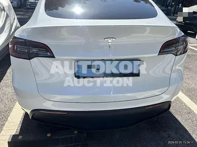 2024, Tesla / Model Y, 30000 км., electric