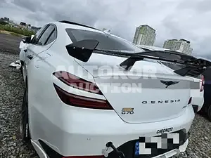 2022, Genesis / G70, 27000 км., gas