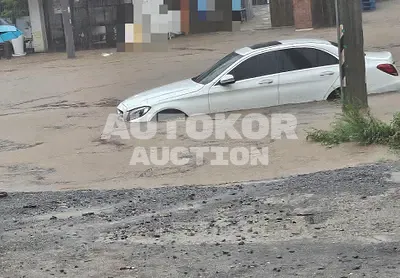 2016, Mercedes-Benz / C 200, 141889 км., gas