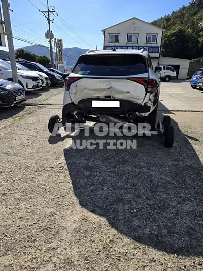 2022, Kia / Sportage, VIN: KNAPV81GBNK002335, 64815 км., hybrid, 1600 куб.см.