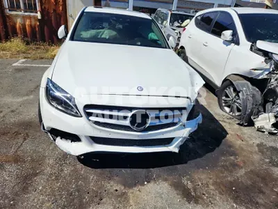 2015, Mercedes-Benz / C 200, 150000 км., gas, 1991 куб.см.