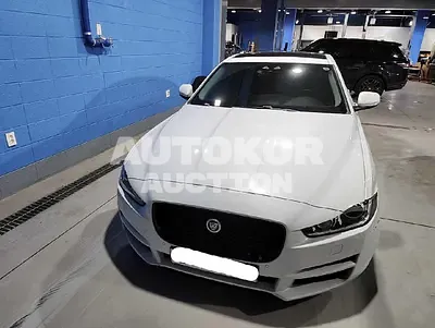 2016, Jaguar / XE, VIN: SAJAB4BG5GA902441, 83942 км., gas